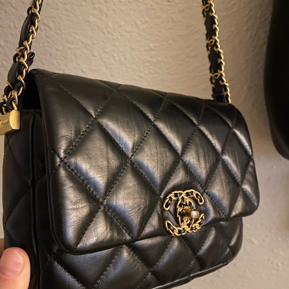 Looking for - Picture 3 of 8